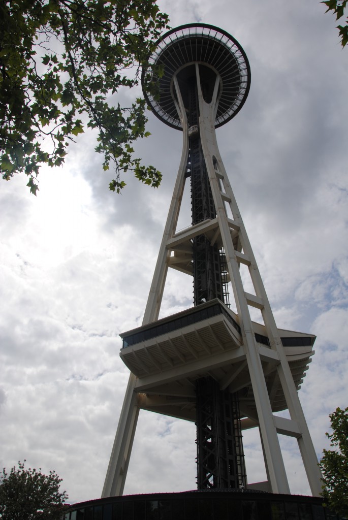 EMP ligger lige ved siden af Space Needle